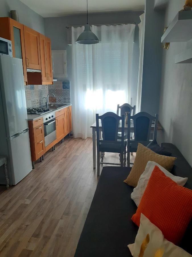 Deco & Retro Apartment لا سبيتسْيا المظهر الخارجي الصورة
