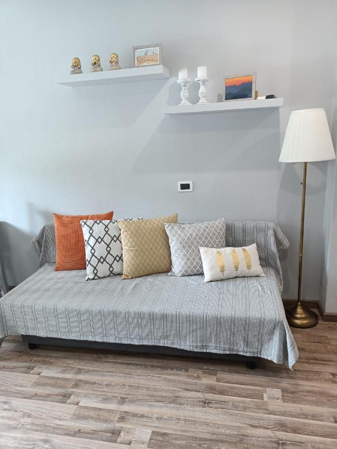 Deco & Retro Apartment لا سبيتسْيا المظهر الخارجي الصورة